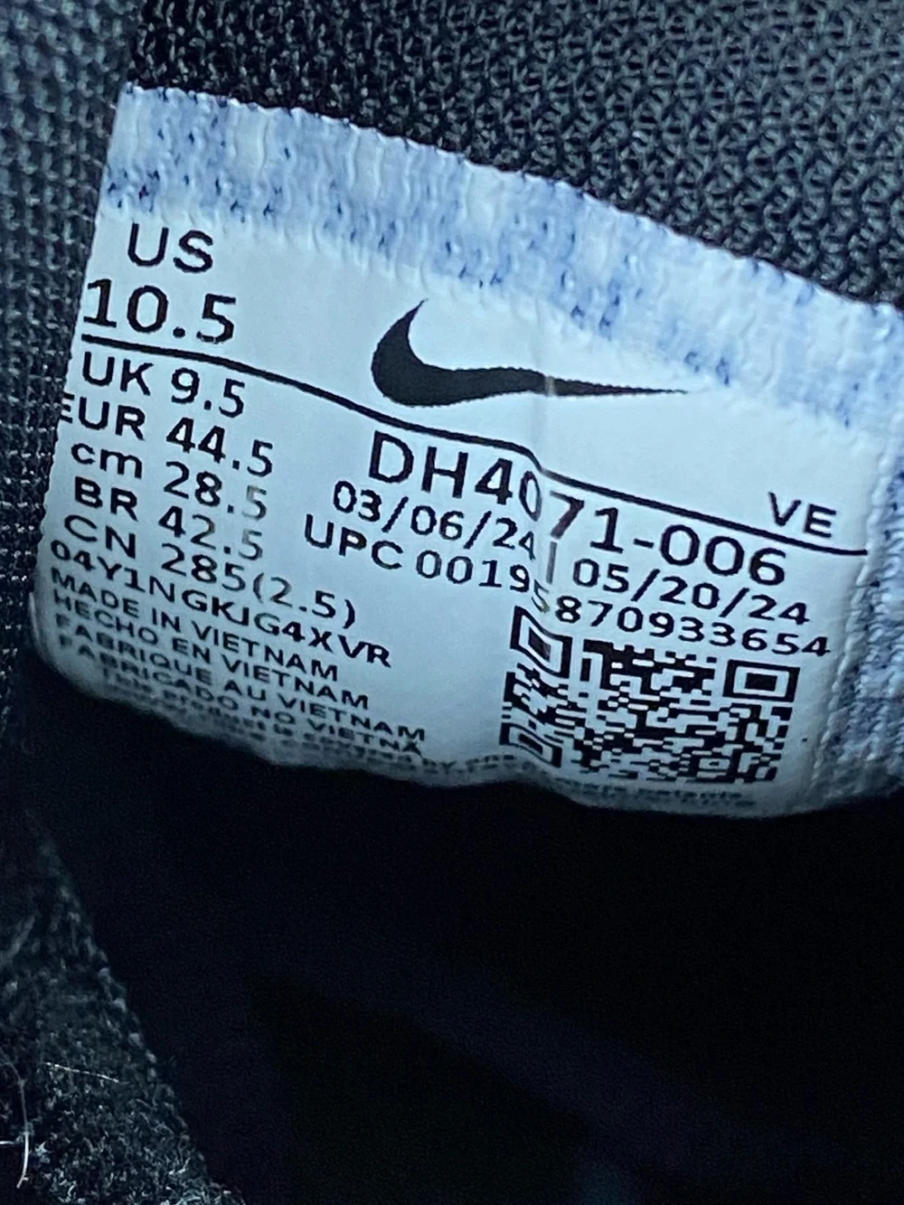 Nike Air Zoom Pegasus 39 Black Anthracite Running Shoe DH4071-00 Men’s Size 10.5